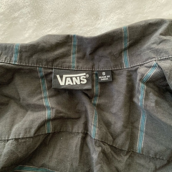 nwt VANS Mayfield Woven Black Button Up Shirt - Picture 2 of 3